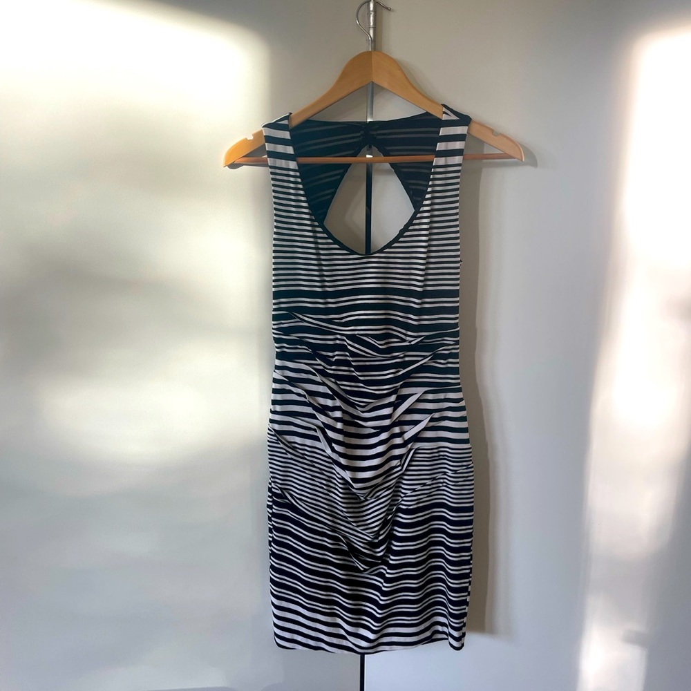 Nicole Miller - black & white ruched dress - size M